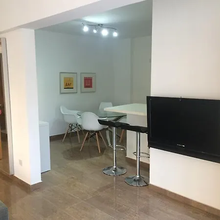 Designers Apt דירה