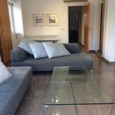 Designers Apt דירה *