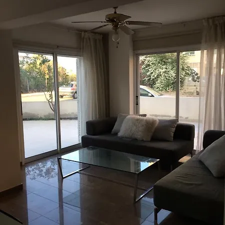 Designers Apt דירה לרנקה