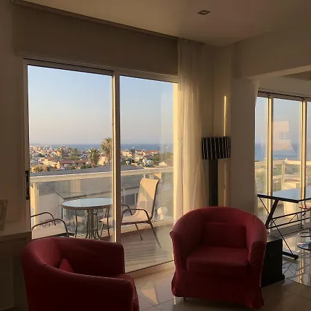Designers Apt דירה לרנקה