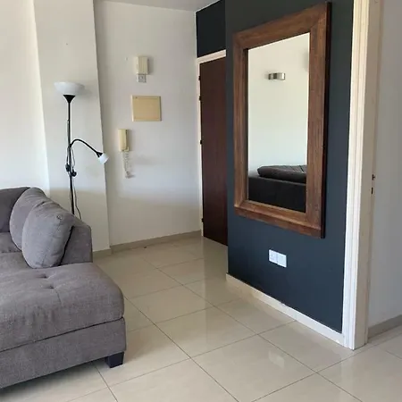 Designers Apt דירה *